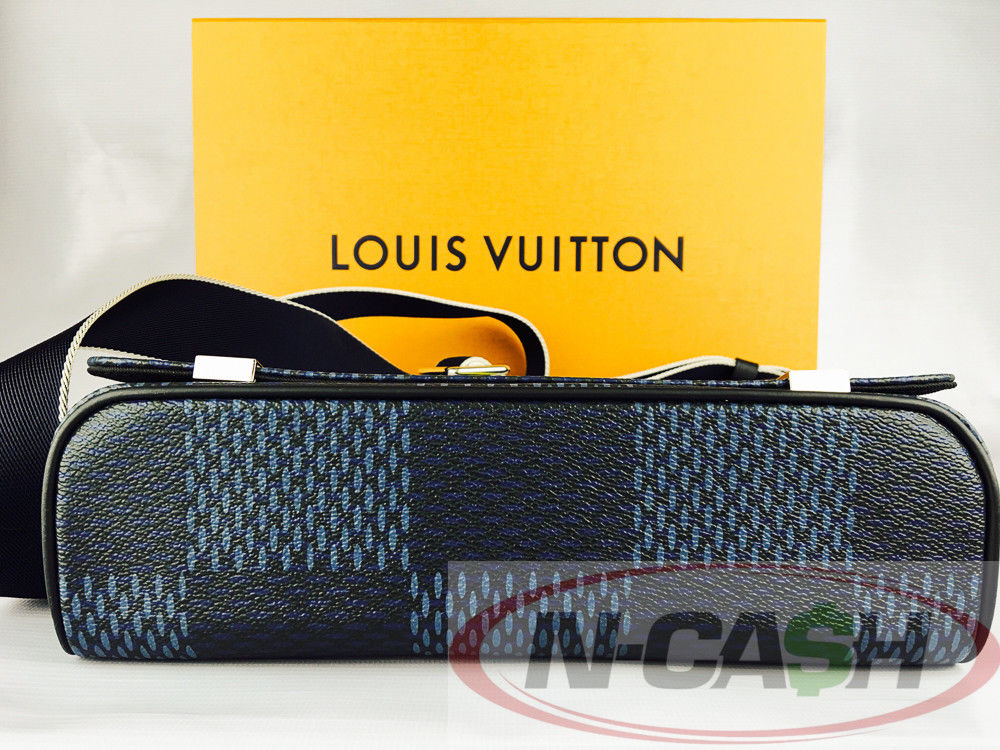 Louis Vuitton Messenger Latitude Damier Cobalt America's Cup District PM -  US