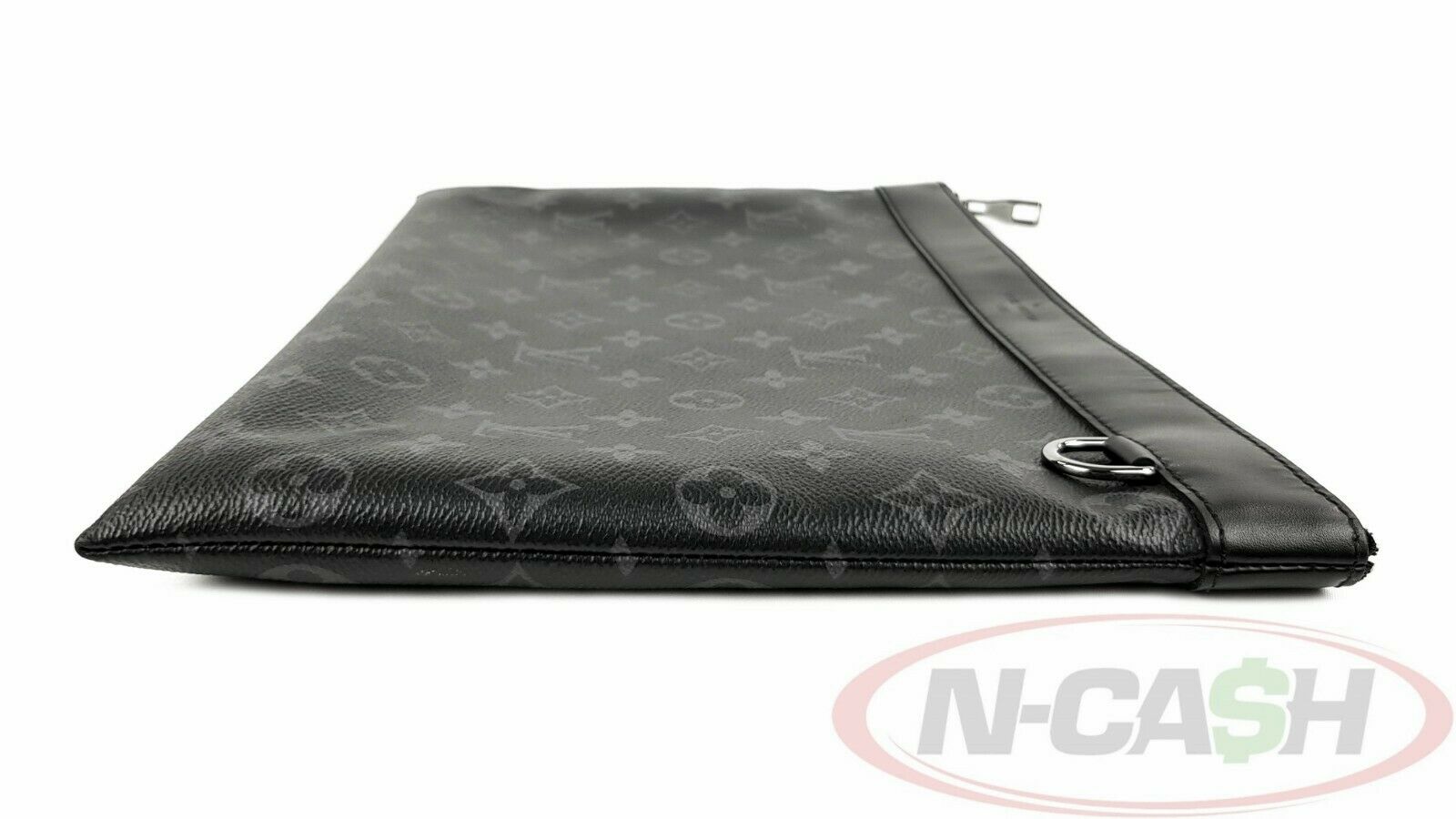 Louis Vuitton  Monogram Eclipse Discovery Pochette Review