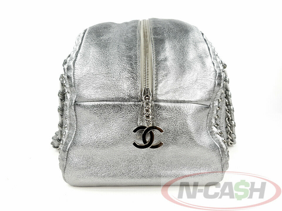 Chanel - Luxe Ligne Medium Bowler Bag Silver