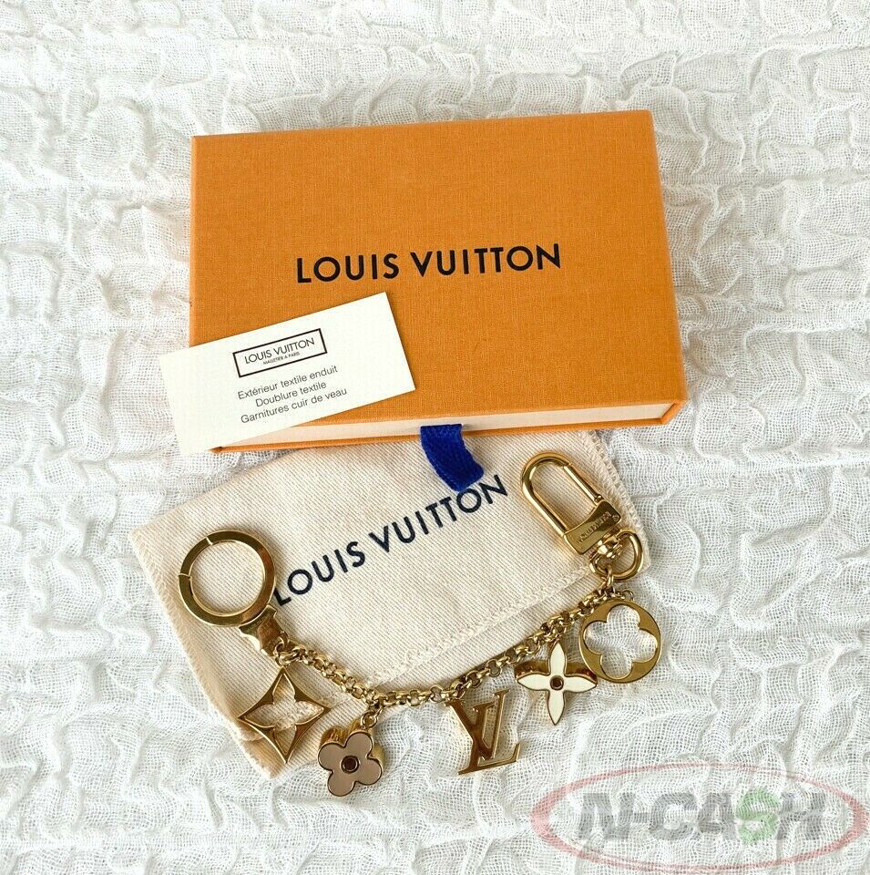 Authentic Louis Vuitton Bag Charm Key Ring Fleur de Monogram M65111