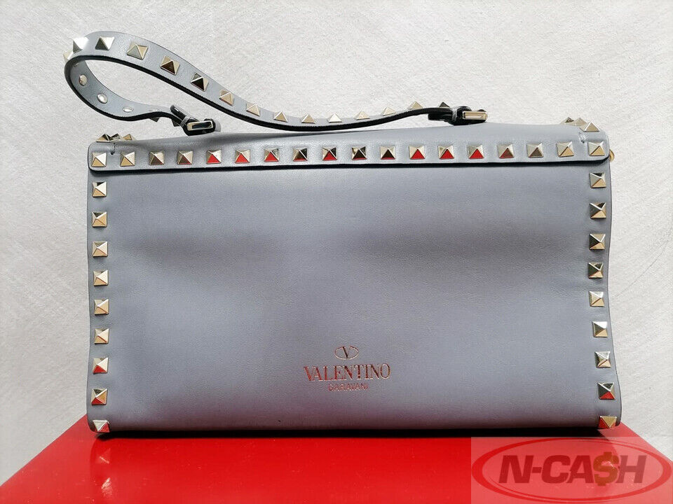 Valentino rockstud hot sale sling bag