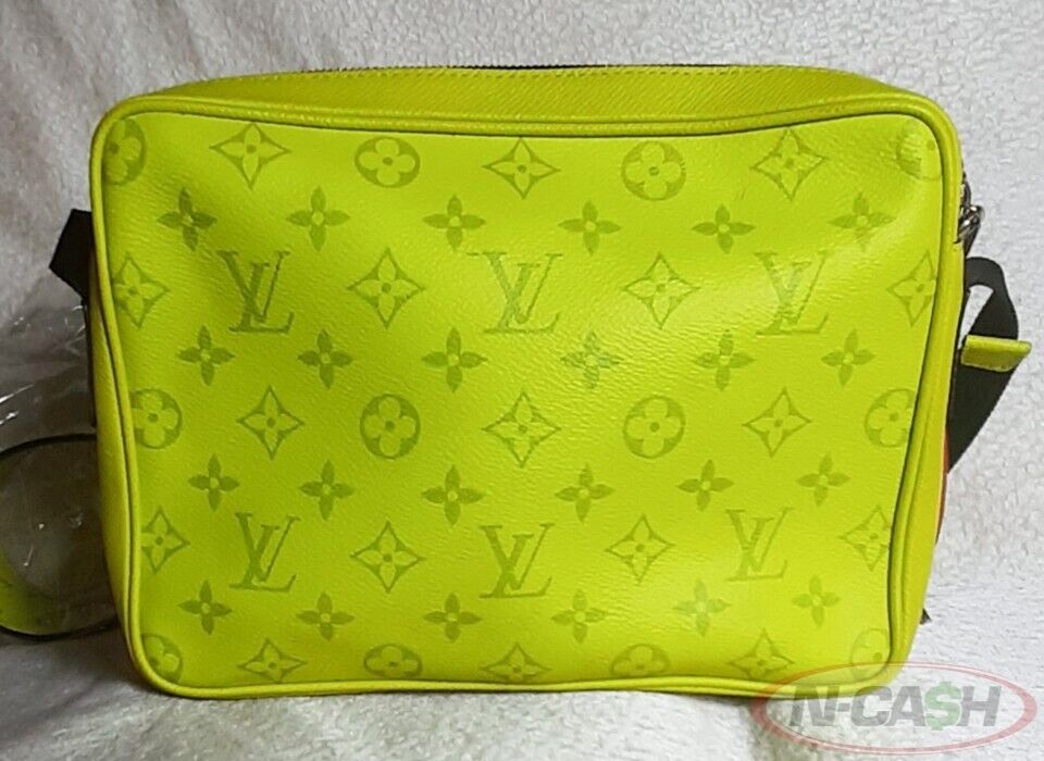 Louis Vuitton Monogram Taigarama Jaune Outdoor Messenger Bag | N-Cash